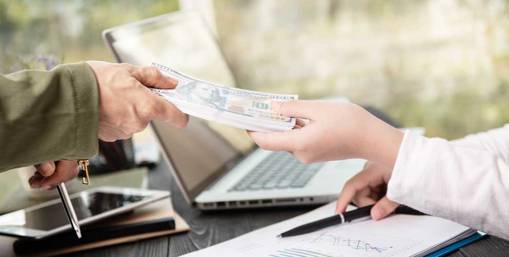 Business tax advisory for owner pay and cash flow planning